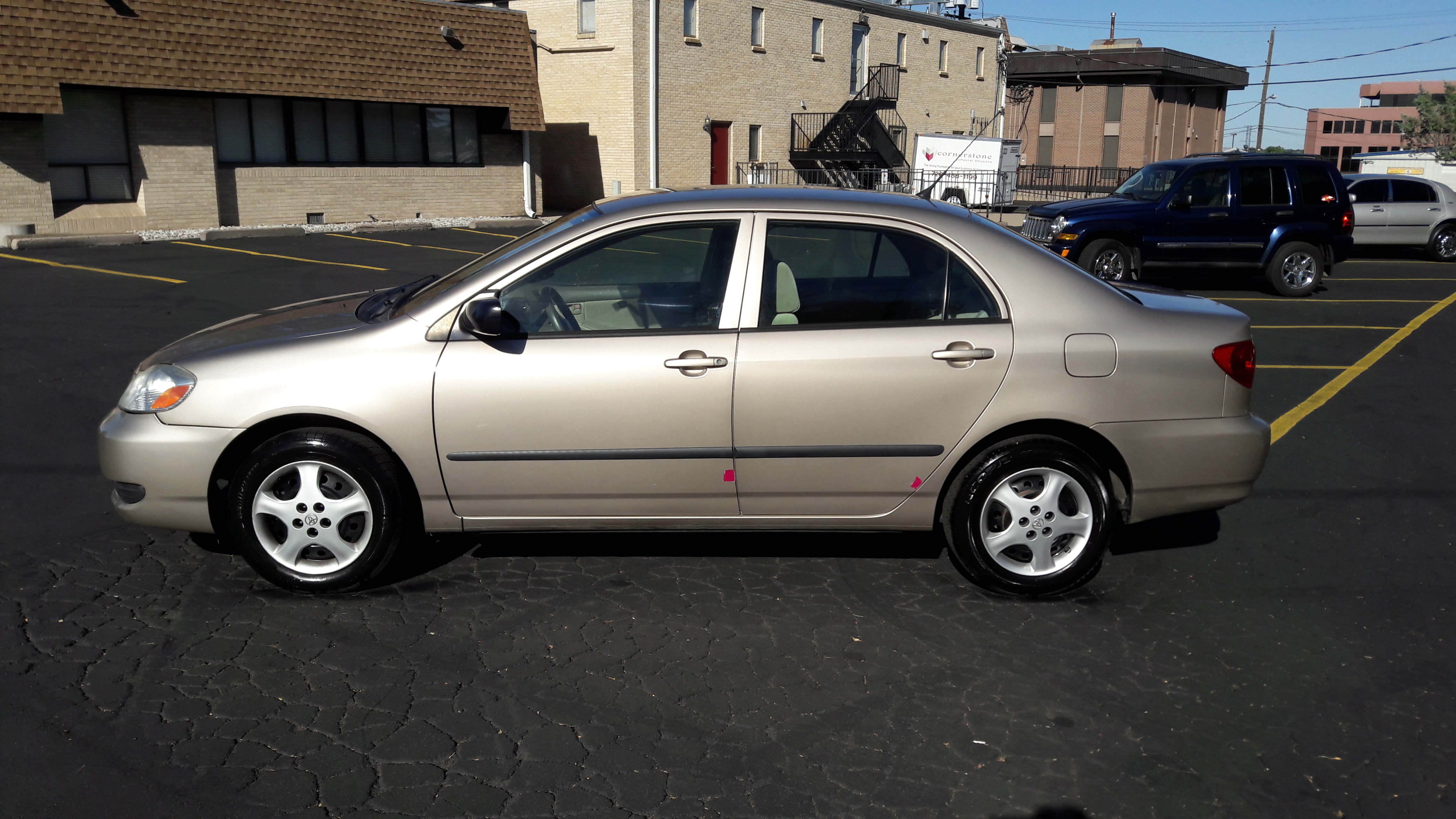 2005 TOYOTA COROLLA CE **LOW MILEAGE** ONLY 76k Miles